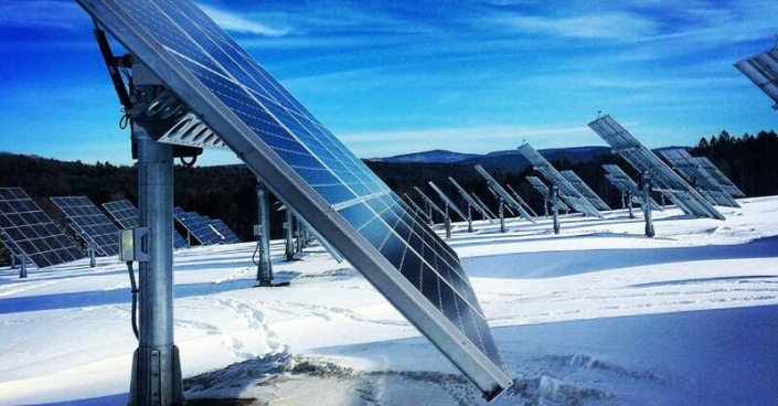 The researchers found that by using bifacial solar modules, snow losses could be cut from double digits to just 2% on an annual basis.