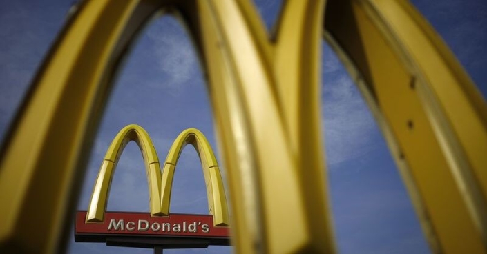 McDonald's and five logistics partners signed agreements to buy about 190 megawatts of power from the Blue Jay Solar farm.