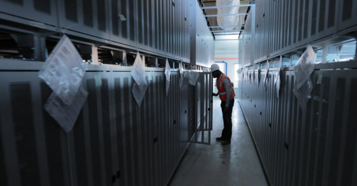 The Moss Landing Energy Storage Facility, the world’s largest lithium-ion battery energy storage system, has been expanded to 750 MW/3,000 MWh.