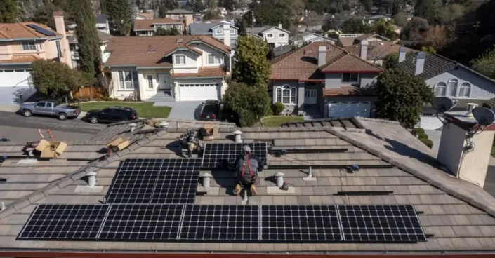 Having rooftop solar is very important. Here are a few letters to the editor regarding cutting incentives for rooftop solar.