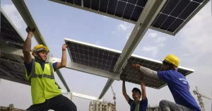 India is renewing its push to add rooftop solar to meet the needs of a fast-growing nation that's hungry for energy.