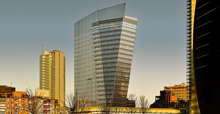 Gioia 22 was the first building of its size designed and constructed according to Near Zero Energy Building standards.