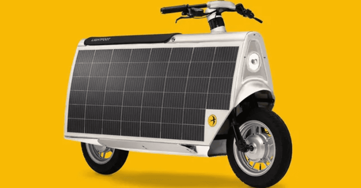 Lightfoot has solar panels that can boost the scooter’s range by up to 20 miles in the summer, or 10 miles in the winter.